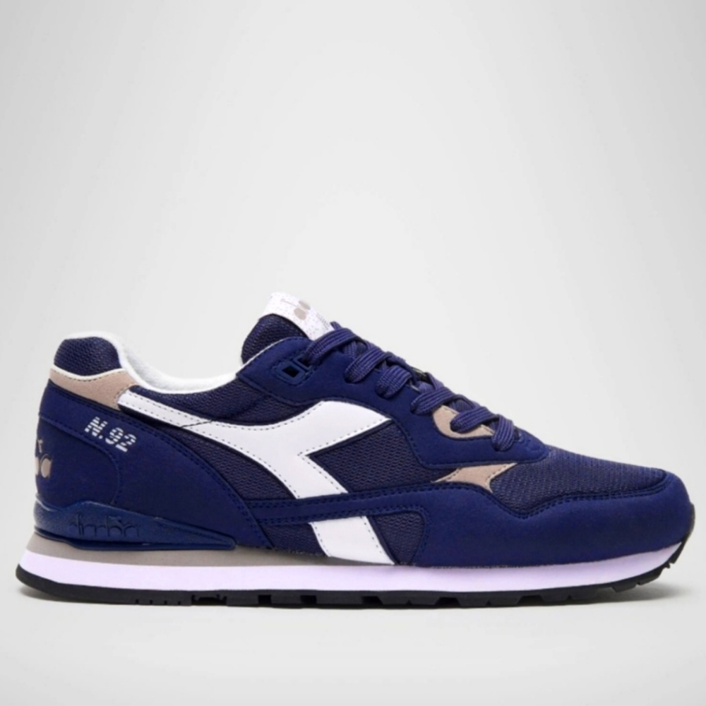 Navy Blue Diadora